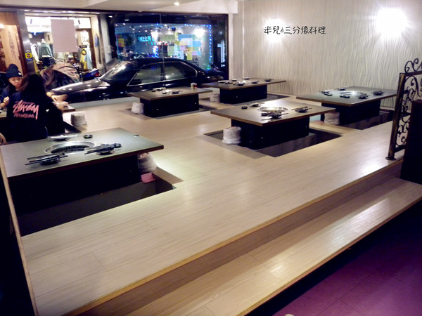 櫻花羿日式精緻炭火燒肉：【台北市大安區。燒肉吃到飽】近忠孝敦化捷運站 櫻花羿日式精緻炭火燒肉 東區燒烤吃到飽 聚餐好歡樂!