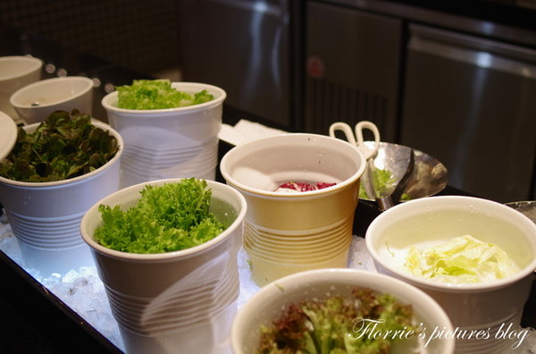 饗食天堂(板橋店)：試吃~新北板橋區--饗食天堂(板橋遠百店)~菜色多到好難選