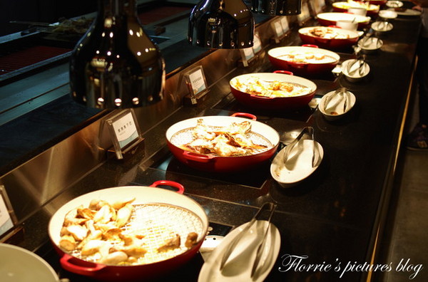 饗食天堂(板橋店)：試吃~新北板橋區--饗食天堂(板橋遠百店)~菜色多到好難選