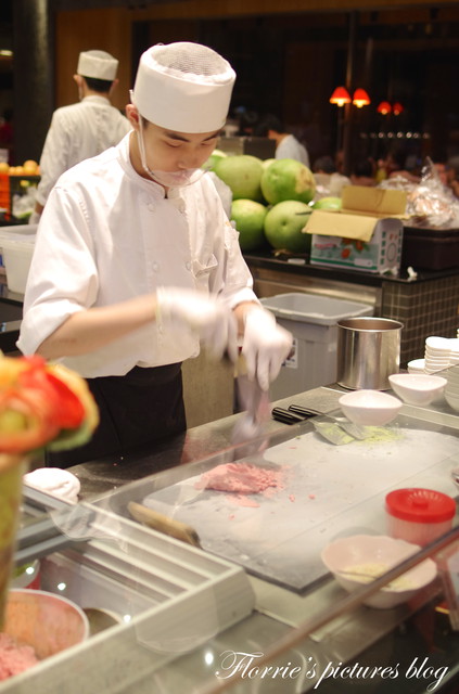 饗食天堂(板橋店)：試吃~新北板橋區--饗食天堂(板橋遠百店)~菜色多到好難選