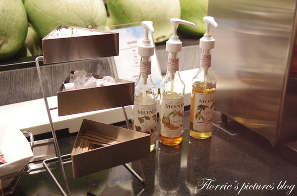 饗食天堂(板橋店)：試吃~新北板橋區--饗食天堂(板橋遠百店)~菜色多到好難選