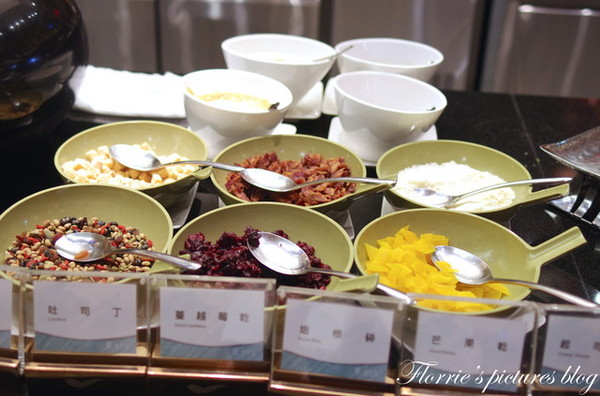 饗食天堂(板橋店)：試吃~新北板橋區--饗食天堂(板橋遠百店)~菜色多到好難選