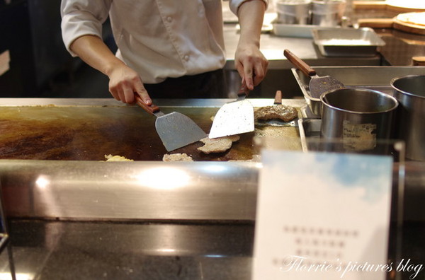 饗食天堂(板橋店)：試吃~新北板橋區--饗食天堂(板橋遠百店)~菜色多到好難選