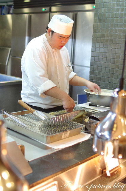 饗食天堂(板橋店)：試吃~新北板橋區--饗食天堂(板橋遠百店)~菜色多到好難選