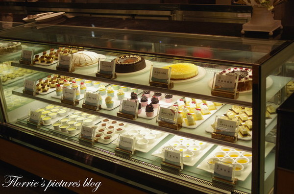 饗食天堂(板橋店)：試吃~新北板橋區--饗食天堂(板橋遠百店)~菜色多到好難選