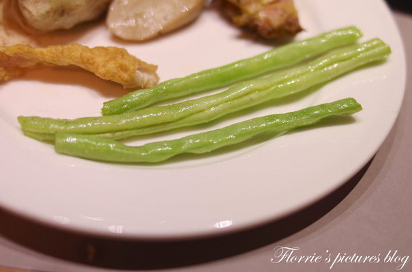 饗食天堂(板橋店)：試吃~新北板橋區--饗食天堂(板橋遠百店)~菜色多到好難選