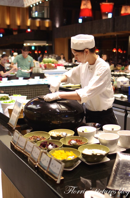 饗食天堂(板橋店)：試吃~新北板橋區--饗食天堂(板橋遠百店)~菜色多到好難選