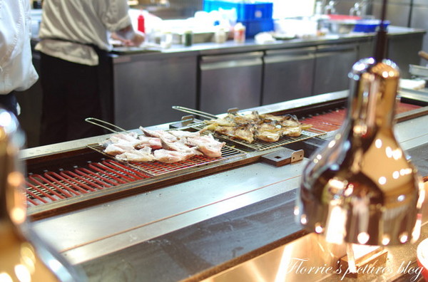 饗食天堂(板橋店)：試吃~新北板橋區--饗食天堂(板橋遠百店)~菜色多到好難選