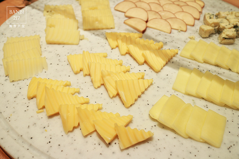 Banbi217 美食旅遊: 饗食天堂 自助餐吃到飽:日式料理,西式料理,中式料理,蛋糕,哈根達斯冰淇淋 (FE21遠東百貨,捷運板橋站)[邀約]