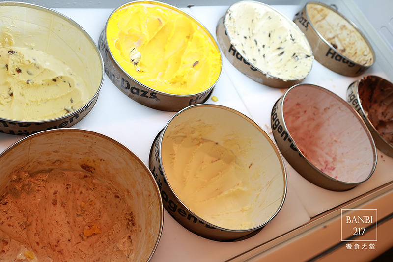 Banbi217 美食旅遊: 饗食天堂 自助餐吃到飽:日式料理,西式料理,中式料理,蛋糕,哈根達斯冰淇淋 (FE21遠東百貨,捷運板橋站)[邀約]