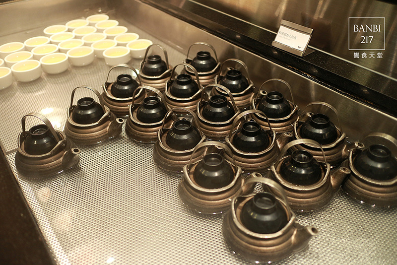 Banbi217 美食旅遊: 饗食天堂 自助餐吃到飽:日式料理,西式料理,中式料理,蛋糕,哈根達斯冰淇淋 (FE21遠東百貨,捷運板橋站)[邀約]