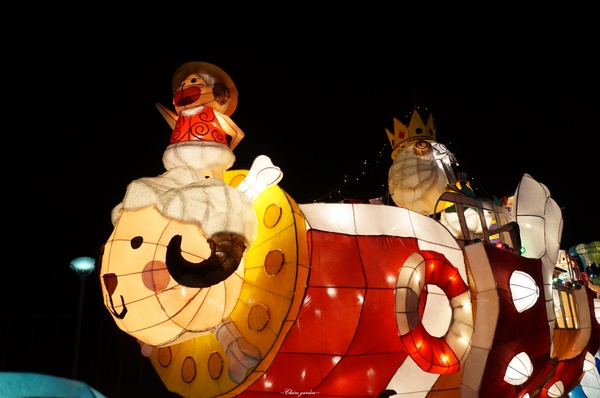 2015臺北燈節：[捷運圓山站]2015台北燈會~浪漫水晶燈橋、天壇、英熊聯盟、海賊羊