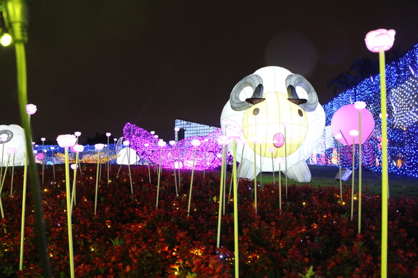 2015臺北燈節:2015臺北燈節/金喜羊/元宵燈會花博公園圓山園區