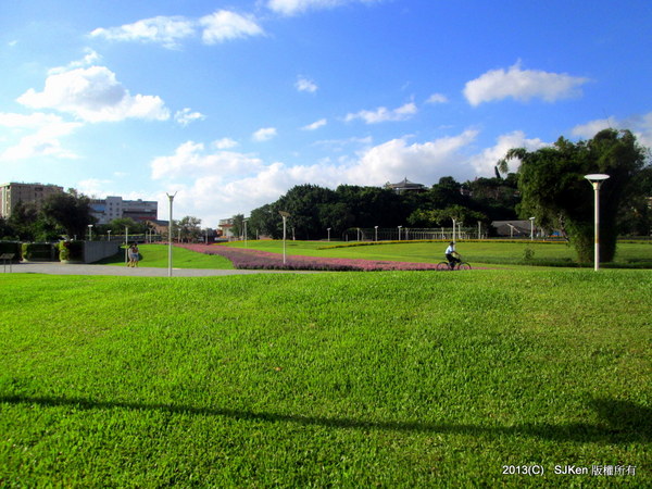 cm20131020___f4ec4dd516758ee072d22e3ba97