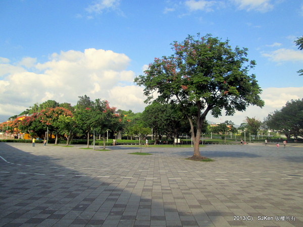 cm20131020___79532689c29a36bce8769b2c75b