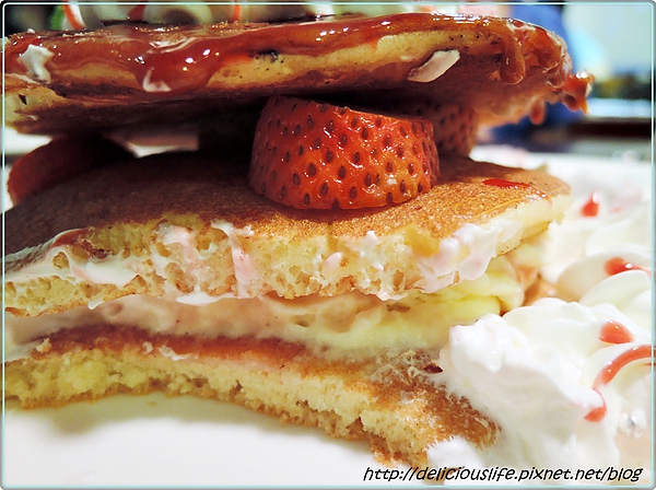 草莓卡士達疊疊樂3