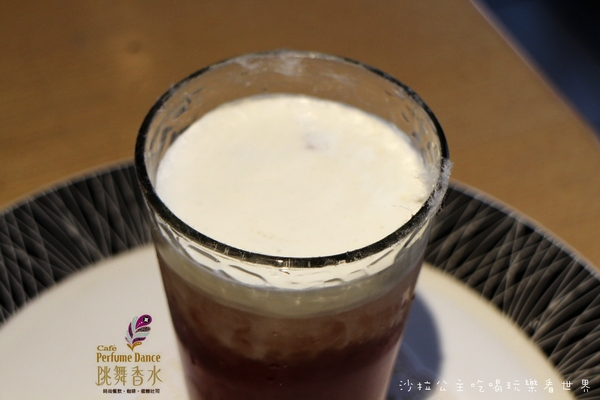 Perfume Dance 跳舞香水(忠孝店):東區下午茶『Perfume Dance 跳舞香水』 雲朵棉花糖/捷運忠孝復興站