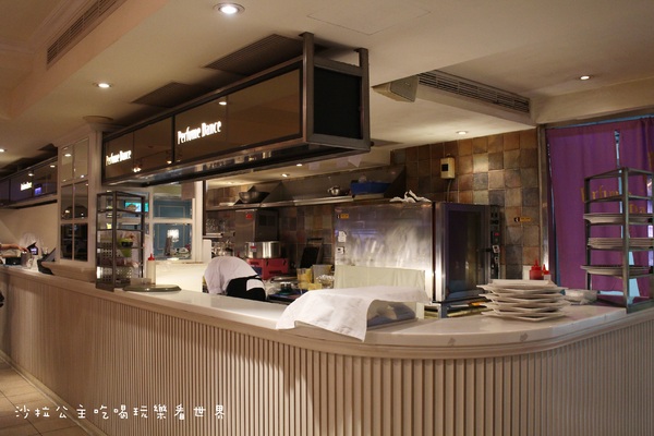 Perfume Dance 跳舞香水(忠孝店):東區下午茶『Perfume Dance 跳舞香水』 雲朵棉花糖/捷運忠孝復興站