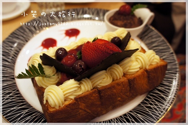 Perfume Dance 跳舞香水(忠孝店)：[台北市。大安區] 順流而下の冰淇淋，邪惡指數破表!!!