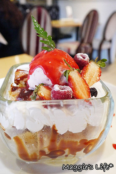 Perfume Dance 跳舞香水(忠孝店)：台北東區下午茶。捷運忠孝復興【跳舞香水-忠孝店】◆冬季新品雲朵棉花糖系列甜點&茶飲