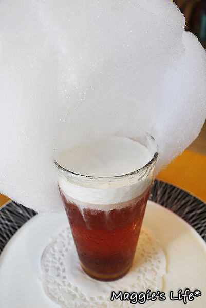 Perfume Dance 跳舞香水(忠孝店)：台北東區下午茶。捷運忠孝復興【跳舞香水-忠孝店】◆冬季新品雲朵棉花糖系列甜點&茶飲