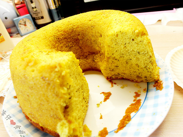 吉美西點麵包：[邀約]香蕉大餐就要濃郁綿密蛋糕X酥烤小土司!!!