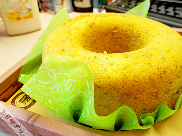 吉美西點麵包：[邀約]香蕉大餐就要濃郁綿密蛋糕X酥烤小土司!!!