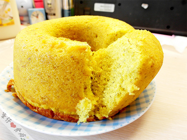 吉美西點麵包：[邀約]香蕉大餐就要濃郁綿密蛋糕X酥烤小土司!!!