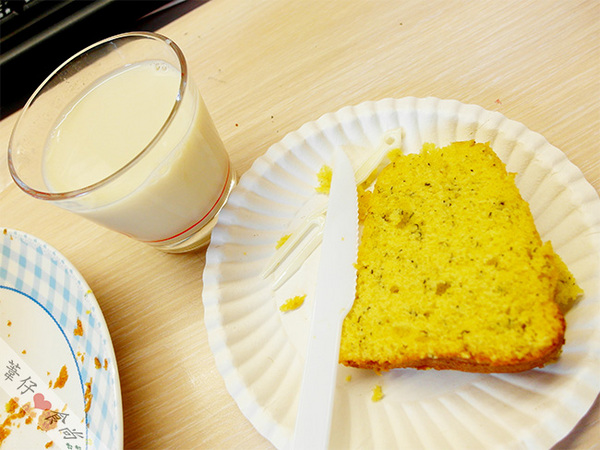 吉美西點麵包：[邀約]香蕉大餐就要濃郁綿密蛋糕X酥烤小土司!!!