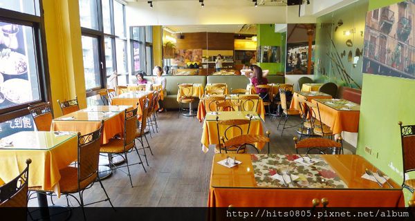 瑪琪朵義式廚房(峨嵋店):台北-在口中彈跳明太子花枝奶油筆管麵.瑪琪朵義式廚房