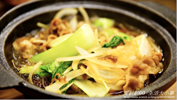 鍋靚石頭火鍋：【食記/新北市】平價豪華海陸大餐~鍋靚石頭火鍋