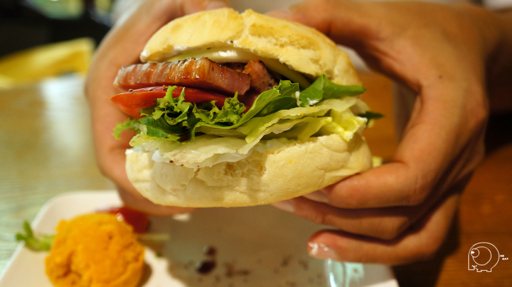 大麥豬嘻哈蛋堡