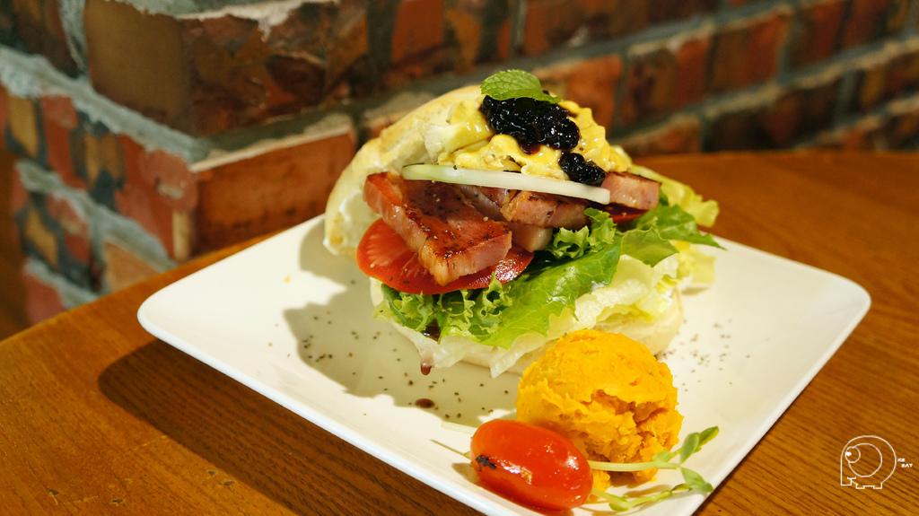 大麥豬嘻哈蛋堡