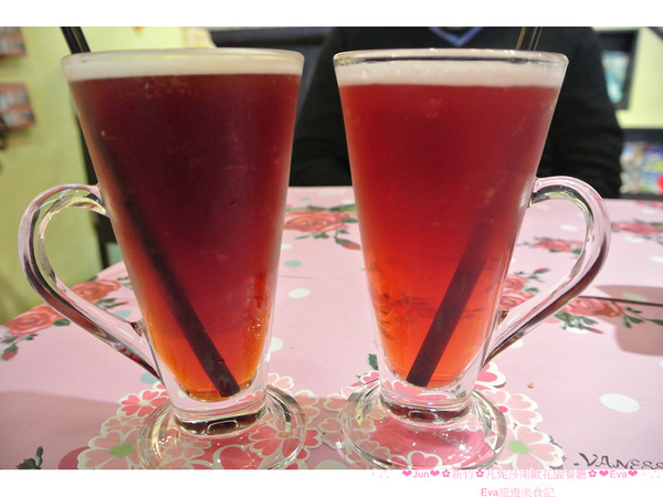 凡妮莎南歐花園餐廳:【食記】oO。新竹 凡妮莎南歐花園餐廳 達菲熊(Duffy)馬卡龍 日本最火紅的人手一隻達菲熊竟然做成馬卡龍啦!超可愛捨不得吃~。o○。