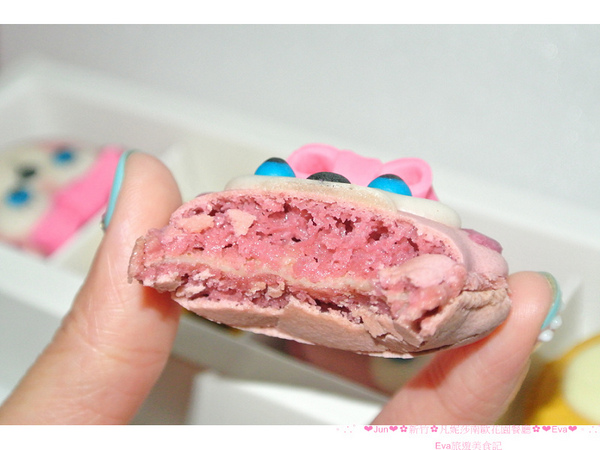 凡妮莎南歐花園餐廳:【食記】oO。新竹 凡妮莎南歐花園餐廳 達菲熊(Duffy)馬卡龍 日本最火紅的人手一隻達菲熊竟然做成馬卡龍啦!超可愛捨不得吃~。o○。