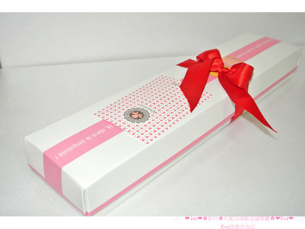 凡妮莎南歐花園餐廳:【食記】oO。新竹 凡妮莎南歐花園餐廳 達菲熊(Duffy)馬卡龍 日本最火紅的人手一隻達菲熊竟然做成馬卡龍啦!超可愛捨不得吃~。o○。