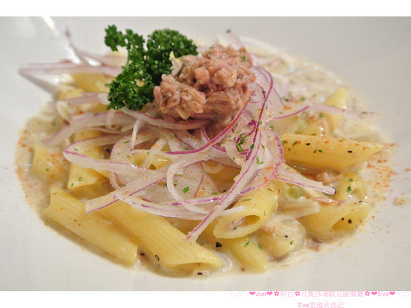 凡妮莎南歐花園餐廳:【食記】oO。新竹 凡妮莎南歐花園餐廳 達菲熊(Duffy)馬卡龍 日本最火紅的人手一隻達菲熊竟然做成馬卡龍啦!超可愛捨不得吃~。o○。