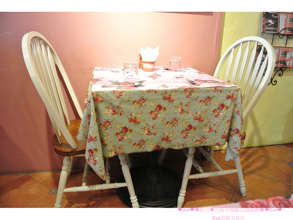 凡妮莎南歐花園餐廳:【食記】oO。新竹 凡妮莎南歐花園餐廳 達菲熊(Duffy)馬卡龍 日本最火紅的人手一隻達菲熊竟然做成馬卡龍啦!超可愛捨不得吃~。o○。