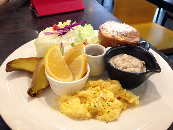 鯊魚咬土司(大直店)：鯊魚咬吐司♥ 大份量 ♥平價 ♥從早餐到晚餐都包辦