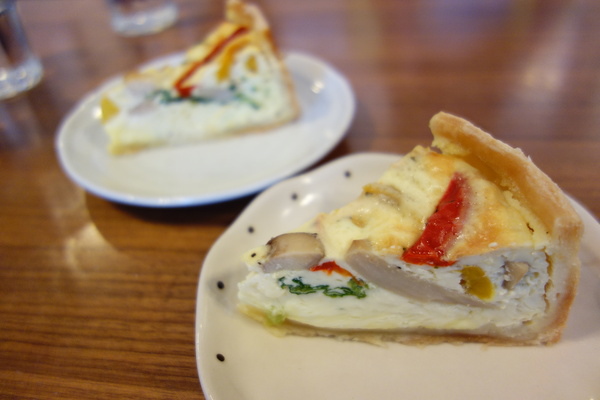 墨咖啡INK COFFEE:墨咖啡+INK COFFEE+新竹+質感下午茶+巧克力+夢幻甜塔+木製風格+包場聚會+菜單