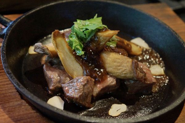 藝奇ikki新日本料理(中山北店)：台北 捷運民權西路站 藝奇-日本精緻風格海陸雙主餐