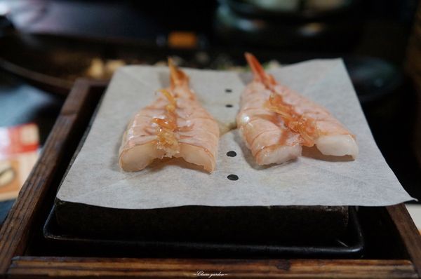 藝奇ikki新日本料理(中山北店)：台北 捷運民權西路站 藝奇-日本精緻風格海陸雙主餐