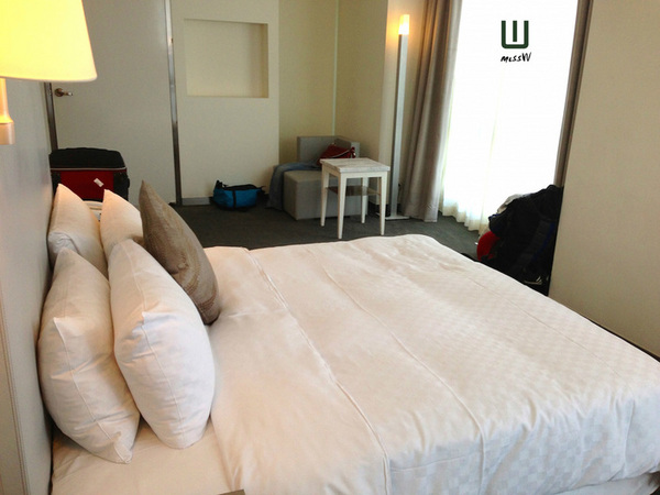 Ambience Hotel 喜瑞飯店:台北|推薦住宿 喜瑞飯店豪華房 白色極簡設計旅館 2016 Tripadvisor旅行者之選大獎台灣區No.1