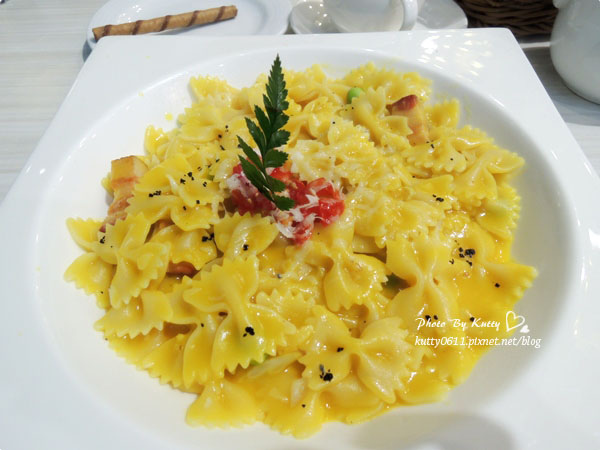 2014-2-11姊妹跳舞香水 (8).jpg