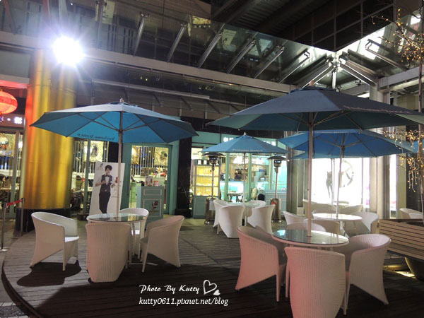 2014-2-11姊妹跳舞香水 (2).jpg