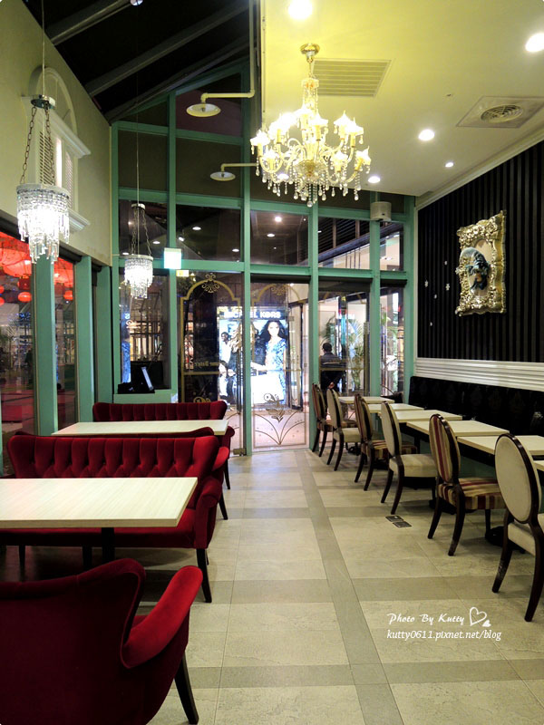 2014-2-11姊妹跳舞香水 (6).jpg