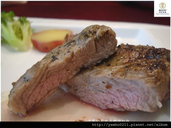 描述: https://pic.pimg.tw/yawho0211/1477394906-1034429673_n.jpg?v=1477394907