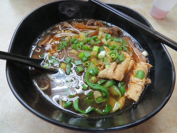 老師傅牛肉麵:年青師傅料理的【中原/老師傅牛肉麵】