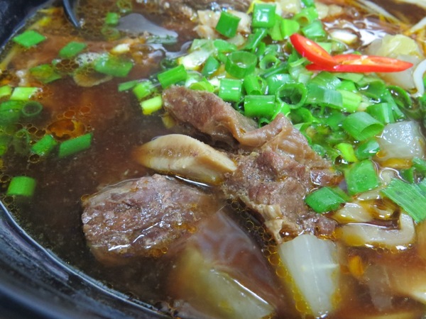 老師傅牛肉麵:年青師傅料理的【中原/老師傅牛肉麵】