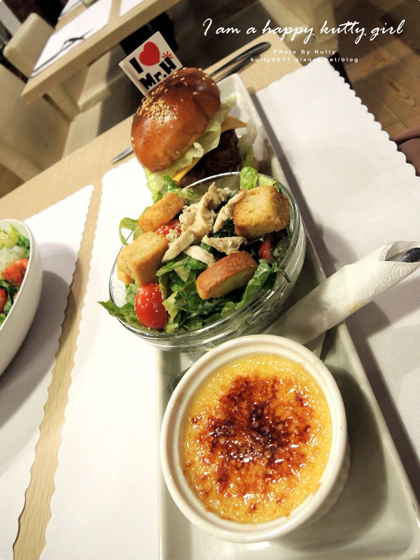 2014-9-22Mr'H漢堡 (28).jpg